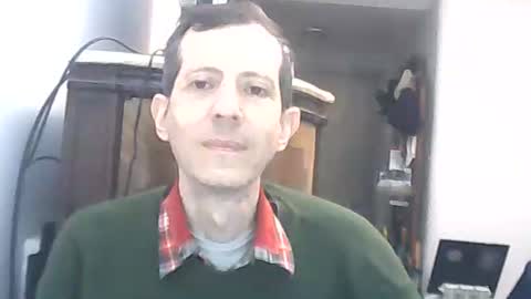 Snapshot of lucianoaxel chatting on June 1, 2026, 1:29 am Luciano online show from June 1, 2026, 1:29 am