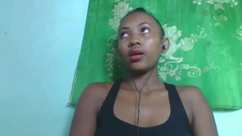 lucie196645 online show from April 20, 2026, 6:38 am