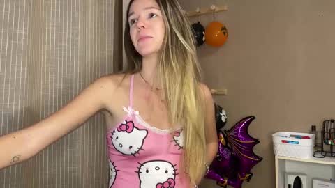 Lucie hot follow me on  online show from October 16, 2025, 6:42 pm