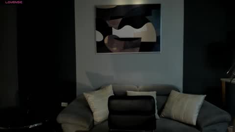 Lucie Martin online show from February 15, 2026, 4:58 pm