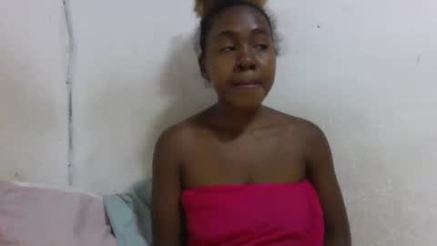 luciennezz online show from March 18, 2026, 12:08 pm