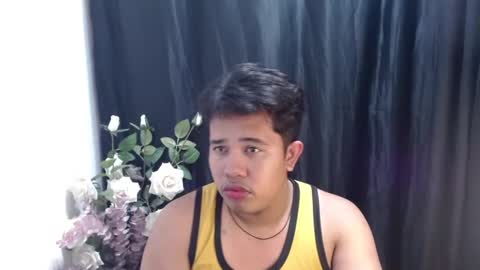 Luciferhotcum online show from February 28, 2025, 7:35 pm