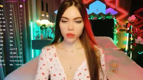 Snapshot of lucifiella chatting on September 25, 2025, 5:38 pm MimiFors online show from September 25, 2025, 5:38 pm