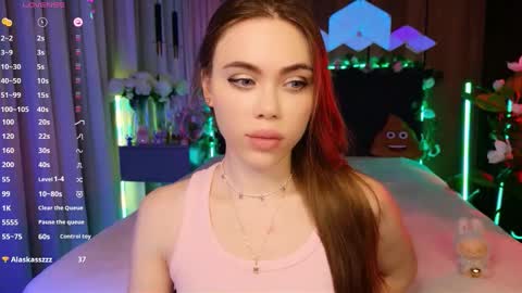 Snapshot of lucifiella chatting on December 14, 2025, 4:45 pm MimiFors online show from December 14, 2025, 4:45 pm