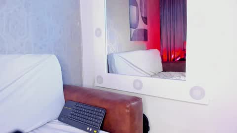 Leo online show from March 8, 2025, 2:19 pm