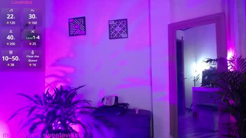 luciiana online show from January 10, 2025, 8:18 am