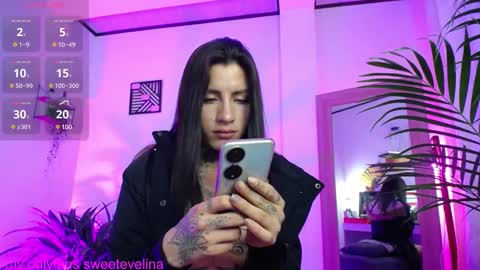 luciiana online show from February 11, 2025, 10:50 pm