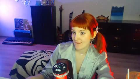 Snapshot of lucindaschaible chatting on May 9, 2026, 9:31 pm Lexa online show from May 9, 2026, 9:31 pm