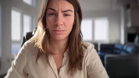 Snapshot of luciousapril chatting on December 1, 2025, 6:24 pm April online show from December 1, 2025, 6:24 pm