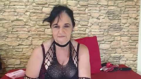 Snapshot of luciousgrace chatting on June 10, 2026, 6:01 am Grace online show from June 10, 2026, 6:01 am