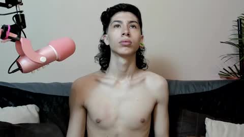 Noor online show from March 1, 2025, 6:21 pm