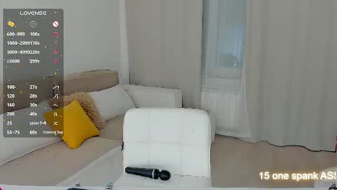 lucky__lady_ online show from July 28, 2026, 10:20 pm