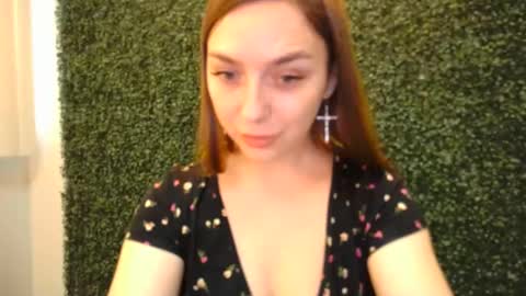 lucky_foryou_baby online show from February 16, 2025, 9:59 am