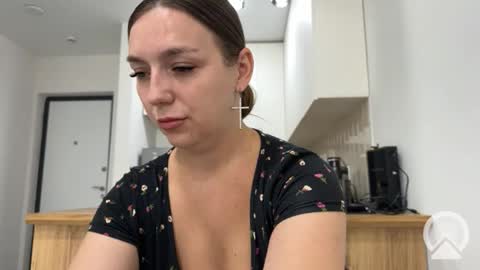 lucky_foryou_baby online show from September 10, 2025, 8:47 am