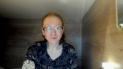lucky_licky20 online show from January 10, 2025, 4:01 am