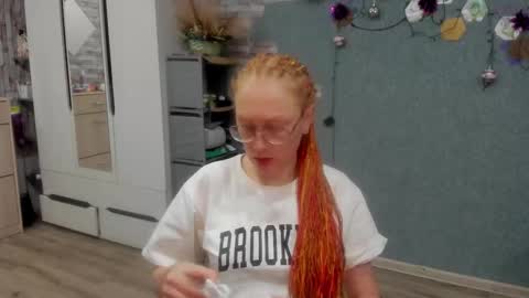 lucky_licky20 online show from December 20, 2025, 2:07 am