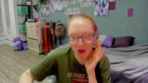 lucky_licky20 online show from April 24, 2026, 2:14 am