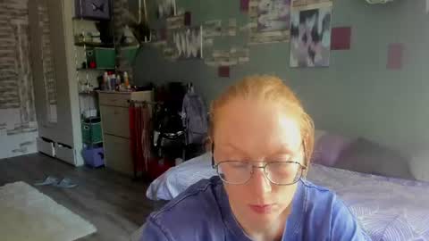 lucky_licky20 online show from June 25, 2026, 5:12 am