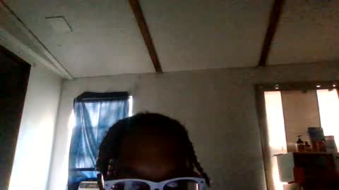 Snapshot of lucky_light_usa chatting on June 27, 2026, 12:33 pm lucky online show from June 27, 2026, 12:33 pm