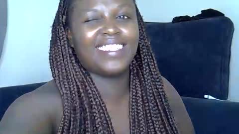 Crisiah online show from May 9, 2026, 11:54 pm