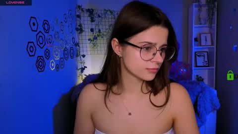 Mila Sweetheart online show from February 24, 2026, 8:40 pm