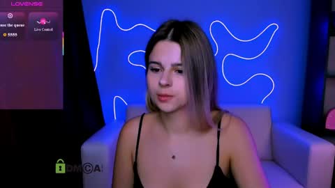 Mila Sweetheart online show from June 3, 2026, 8:14 pm