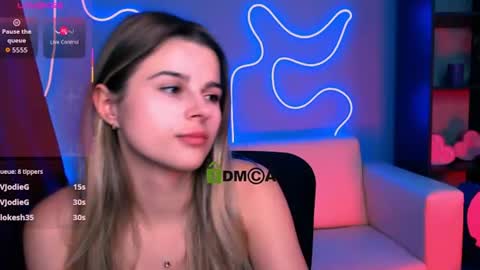 Mila Sweetheart online show from June 22, 2026, 3:25 am