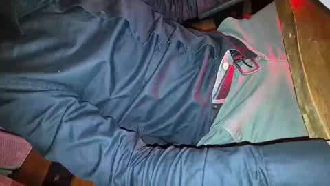 Snapshot of luckybong chatting on January 13, 2025, 5:02 pm luckybong online show from January 13, 2025, 5:02 pm