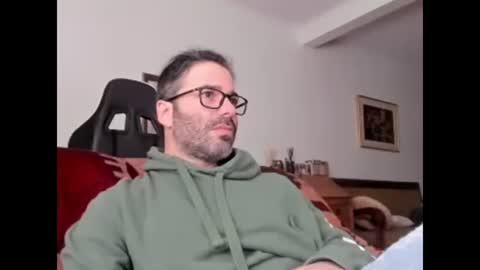 Snapshot of luckydrakex chatting on January 12, 2025, 11:50 am Lucky online show from January 12, 2025, 11:50 am