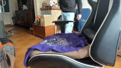 Snapshot of luckydrakex chatting on March 2, 2025, 10:03 am Lucky online show from March 2, 2025, 10:03 am