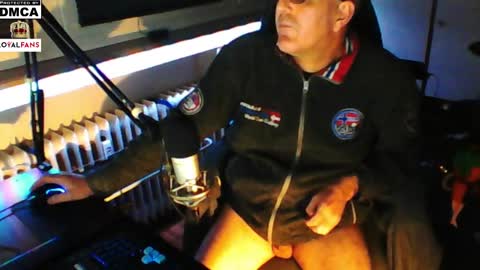        call me  Stefan online show from December 22, 2024, 7:44 am