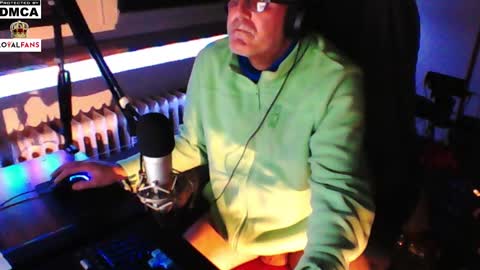        call me  Stefan online show from February 23, 2025, 12:51 am