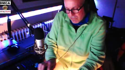        call me  Stefan online show from March 9, 2025, 12:10 am