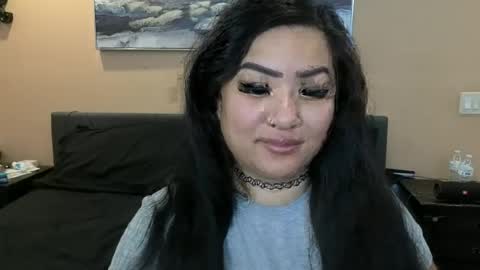 luckylee1992 online show from August 5, 2026, 4:04 am