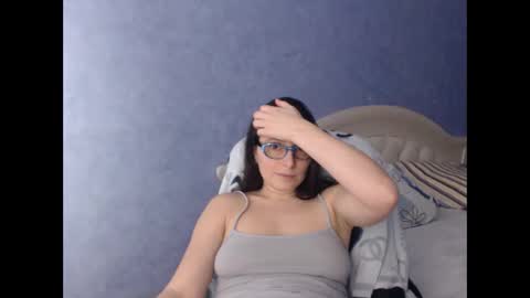 Snapshot of luckylinda23 chatting on February 12, 2025, 7:02 pm luckylinda23 online show from February 12, 2025, 7:02 pm