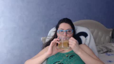 Snapshot of luckylinda23 chatting on March 6, 2025, 4:49 pm luckylinda23 online show from March 6, 2025, 4:49 pm