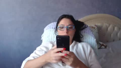 Snapshot of luckylinda23 chatting on October 21, 2025, 10:16 am luckylinda23 online show from October 21, 2025, 10:16 am