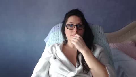 luckylinda23 online show from March 15, 2026, 9:59 am