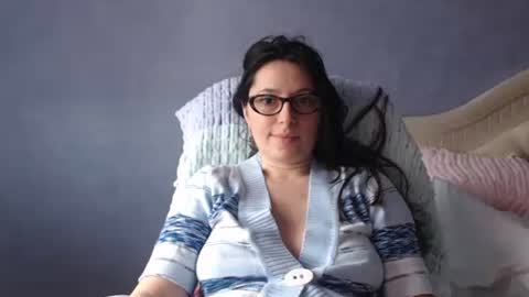 luckylinda23 online show from March 21, 2026, 11:37 am