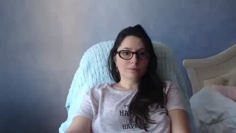luckylinda23 online show from April 27, 2026, 9:07 am