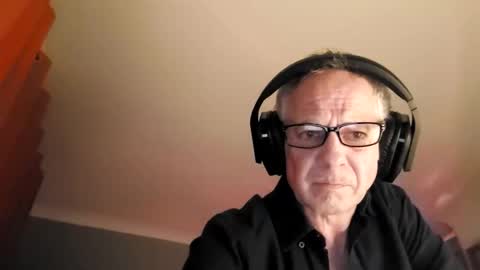 Snapshot of luckypuppy222 chatting on May 4, 2026, 2:18 am luckypuppy222 online show from May 4, 2026, 2:18 am