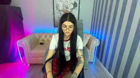 Monika online show from February 8, 2025, 8:09 am