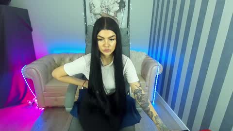 Monika online show from February 12, 2025, 1:27 pm