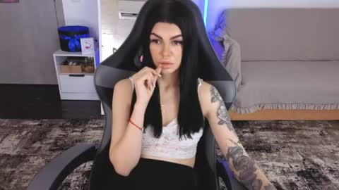 Monika online show from May 2, 2026, 8:08 am
