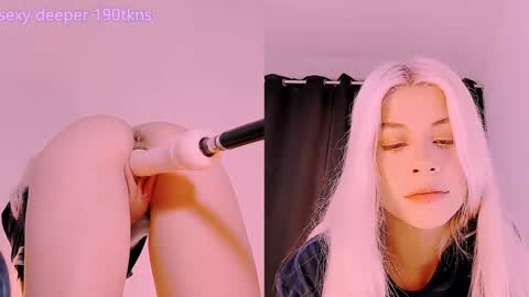 Snapshot of luckysapphire777 chatting on December 21, 2024, 11:44 am luckysapphire777 online show from December 21, 2024, 11:44 am