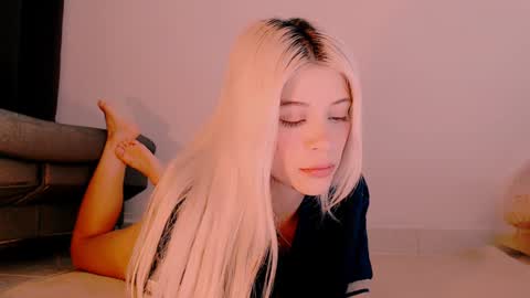 Snapshot of luckysapphire777 chatting on February 3, 2025, 10:03 am luckysapphire777 online show from February 3, 2025, 10:03 am