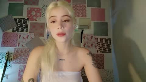 Snapshot of luckysapphire777 chatting on November 14, 2025, 3:27 am luckysapphire777 online show from November 14, 2025, 3:27 am