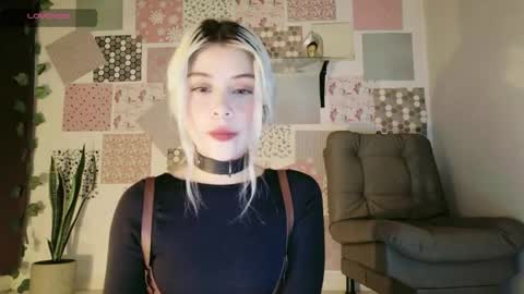 luckysapphire777 online show from May 2, 2026, 1:16 pm