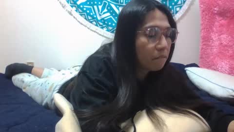 luckyts_cumx online show from February 4, 2025, 6:14 am