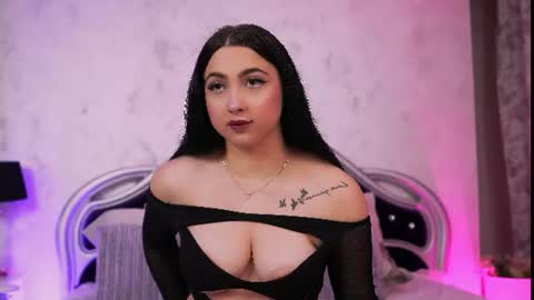 Mia online show from July 3, 2026, 5:41 pm